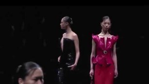 'Giorgio Armani Kadın Sonbahar Kış 2021 Defilesi ,Giorgio Armani Women Fall Winter 2021 Fashion Show'