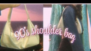 'DIY 90’s shoulder bag (baguette) from old jeans'